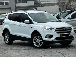 Ford Kuga foto 4