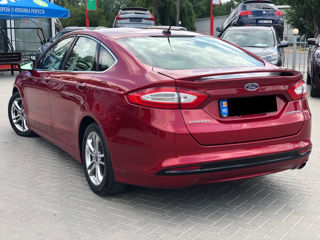 Ford Fusion foto 4