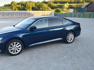 Skoda Superb foto 3