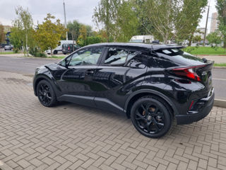 Toyota C-HR foto 8