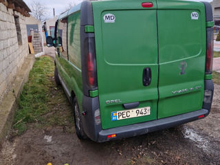 Opel Vivaro foto 5