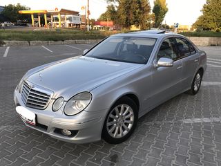 Mercedes E Class foto 2