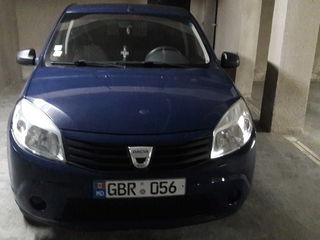 Dacia Sandero foto 2