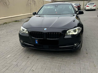 BMW 5 Series foto 2