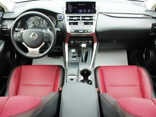 Lexus NX Series foto 10