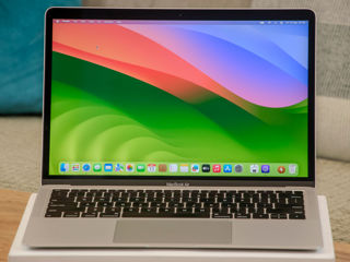 MacBook Air Retina 2018/ I5 8210Y/ 16Gb Ram/ 256Gb SSD/13.3" Retina/ 279Cycles!! foto 3