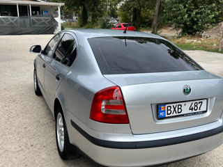 Skoda Octavia foto 2