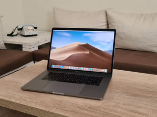 Macbook Pro 15 2018 (i9 8x 4.00Ghz, 16Gb, 256Gb, Radeon Pro 555 4Gb) foto 3