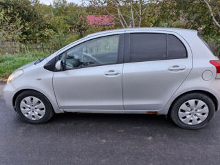 Toyota Yaris foto 7