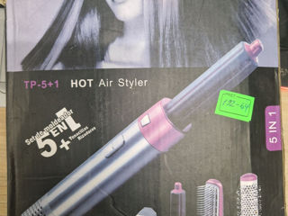 Perii de coafat, de model ,,Hot Air Styler"