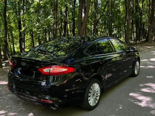 Ford Fusion foto 5