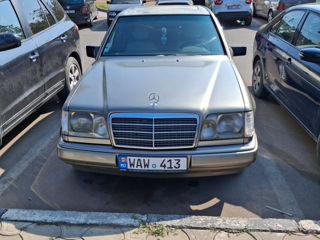 Mercedes Series (W124)