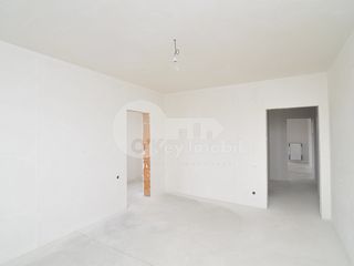 Buiucani 2 camere, variantă albă, str. Paris 63900 € foto 7