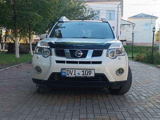 Nissan X-Trail foto 1