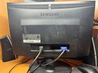 Vind monitor Samsung SyncMaster E1920 - 300Lei foto 4