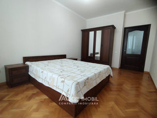 Apartament cu 2 camere, 86 m², Buiucani, Chișinău foto 2