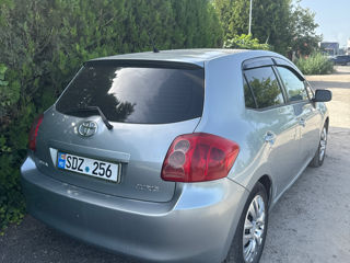 Toyota Auris foto 2