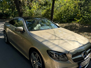 Mercedes E-Class Coupe foto 2