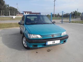 Peugeot 306 foto 1