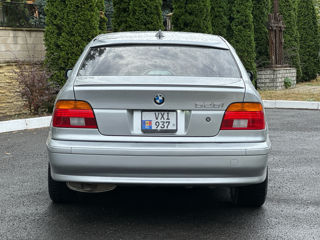 BMW 5 Series foto 5