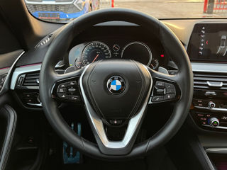 BMW 5 Series foto 8