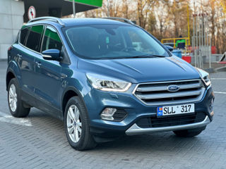 Ford Kuga foto 2