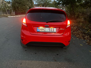 Ford Fiesta foto 4