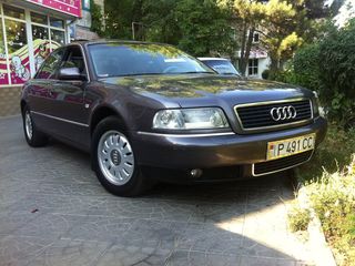 Audi A8 foto 7