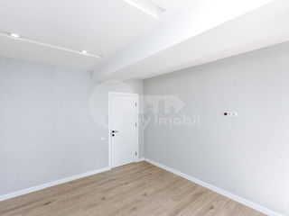 Apartament  2 camere+living, 76 mp, Buiucani 79900 € foto 6