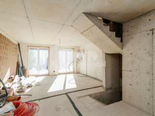 Townhouse cu 3 nivele, 190 mp, Centru, 300 000 € foto 3