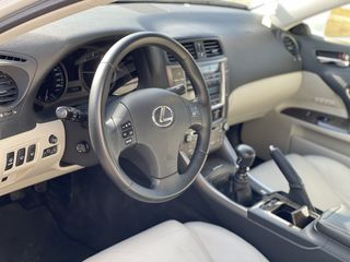 Lexus IS Series foto 6