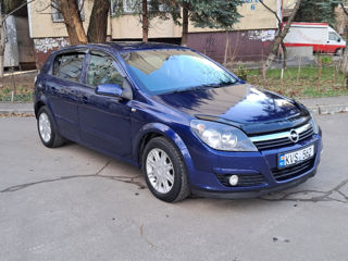 Opel Astra foto 2