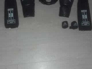 Vand echipament de kick boxing nou foto 1