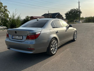 BMW 5 Series foto 3