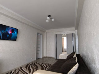 Apartament cu 2 camere, 65 m², Centru, Chișinău foto 2