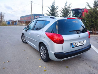 Peugeot 207 foto 6