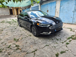 Ford Fusion foto 1