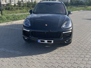 Porsche Cayenne foto 2