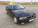 BMW 3 Series foto 2