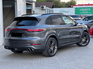 Porsche Cayenne foto 4