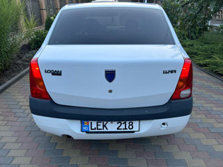 Dacia Logan foto 4