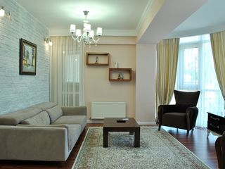 Apartment per day Center Cathedral Park,посуточно спальня & гостиная ул Пушкин 47|5 foto 5