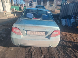 Daewoo Nexia foto 2