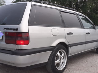 Volkswagen Passat foto 1