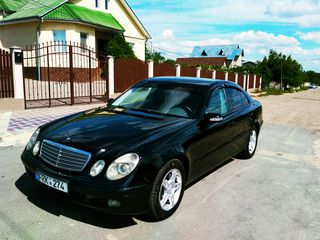 Mercedes E Class foto 1