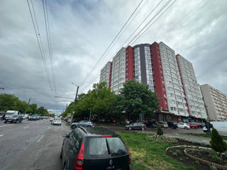Apartament cu 3 camere, 70 m², Buiucani, Chișinău foto 15