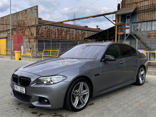 BMW 5 Series foto 1