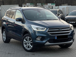 Ford Kuga foto 4