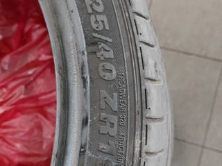 225/40 R19