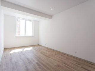 Apartament cu 2 camere, 61 m², Durlești, Chișinău foto 4